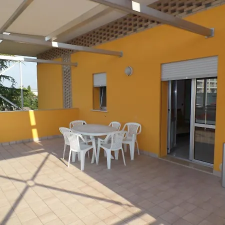 Fuer 7 Personen Ca 55 Qm In Bibione, Adriakueste Italien Und Umgebung *