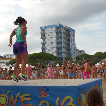 Fuer 7 Personen Ca 55 Qm In Bibione, Adriakueste Italien Und Umgebung アパート *